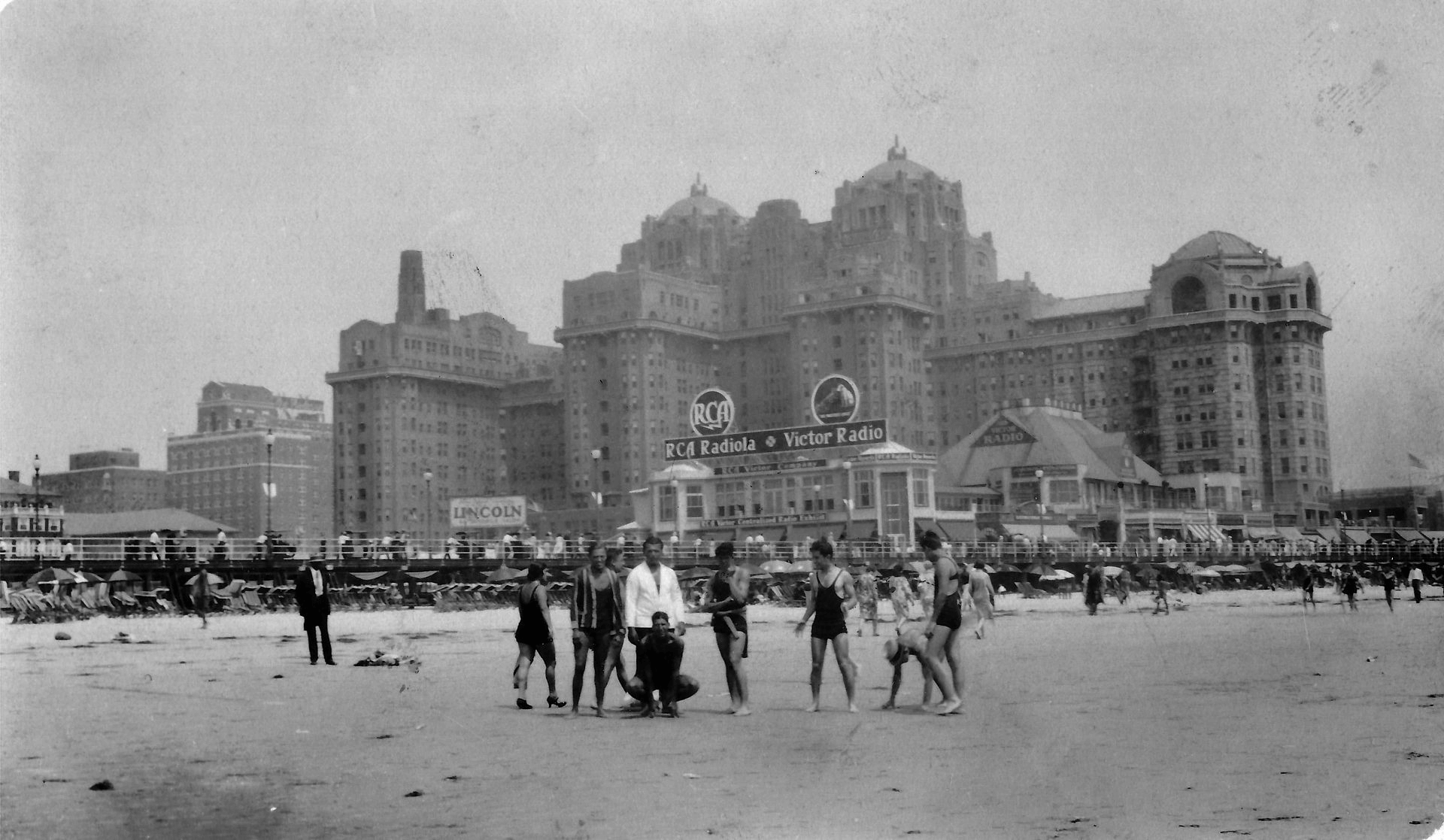 Atlantic City - Traymore Hotel - 1930